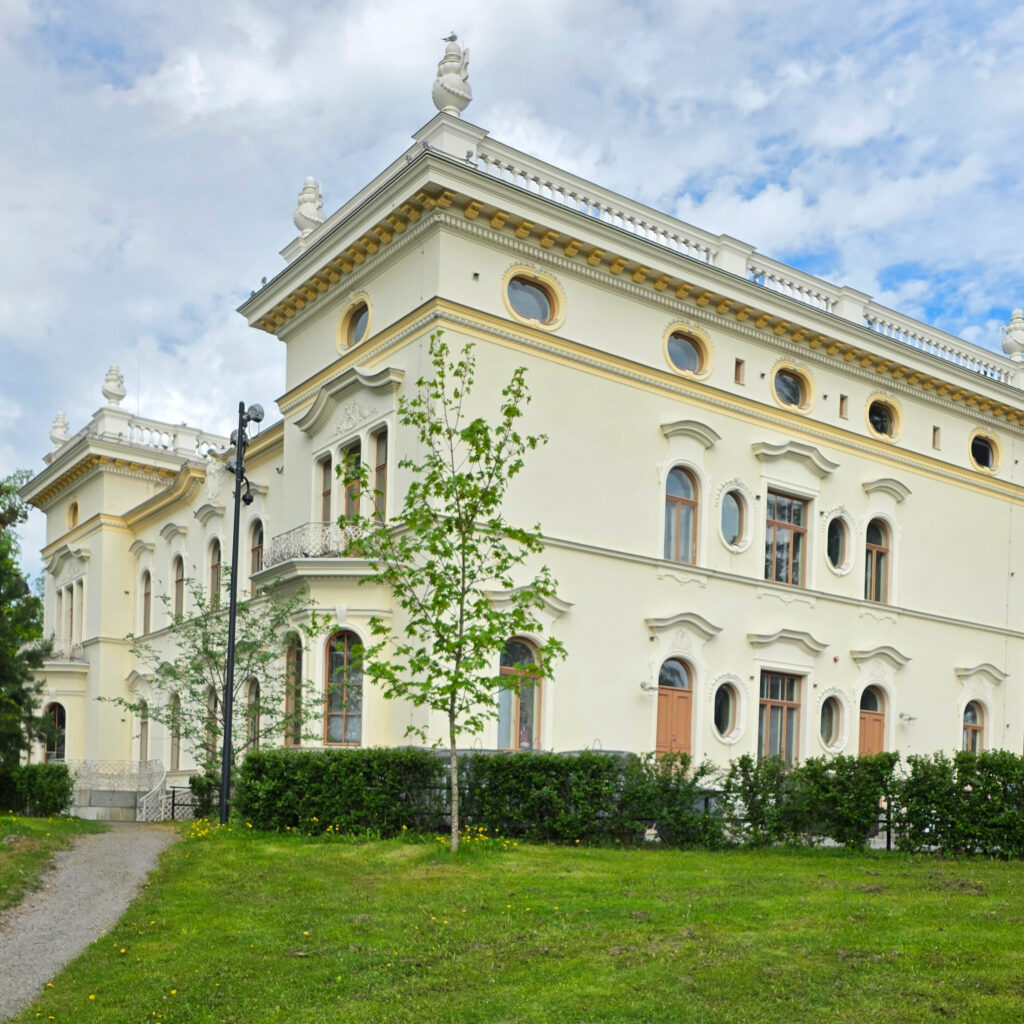 Milavida palace.
